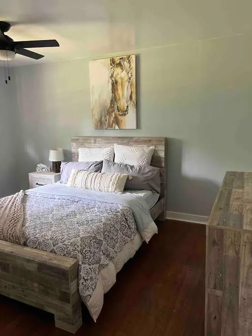 Holiday home Newly Renovated Rancher With Yard And Garage! Furnished! Villa Williamsburg